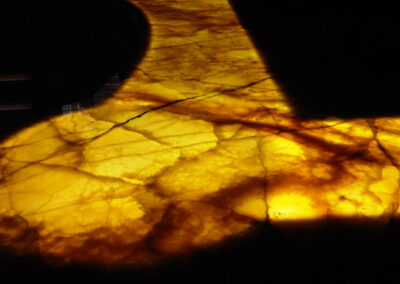 amber-onyx-bar-top-backlit