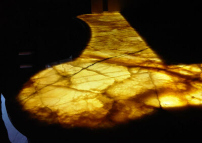 amber-onyx-bar-top-backlit