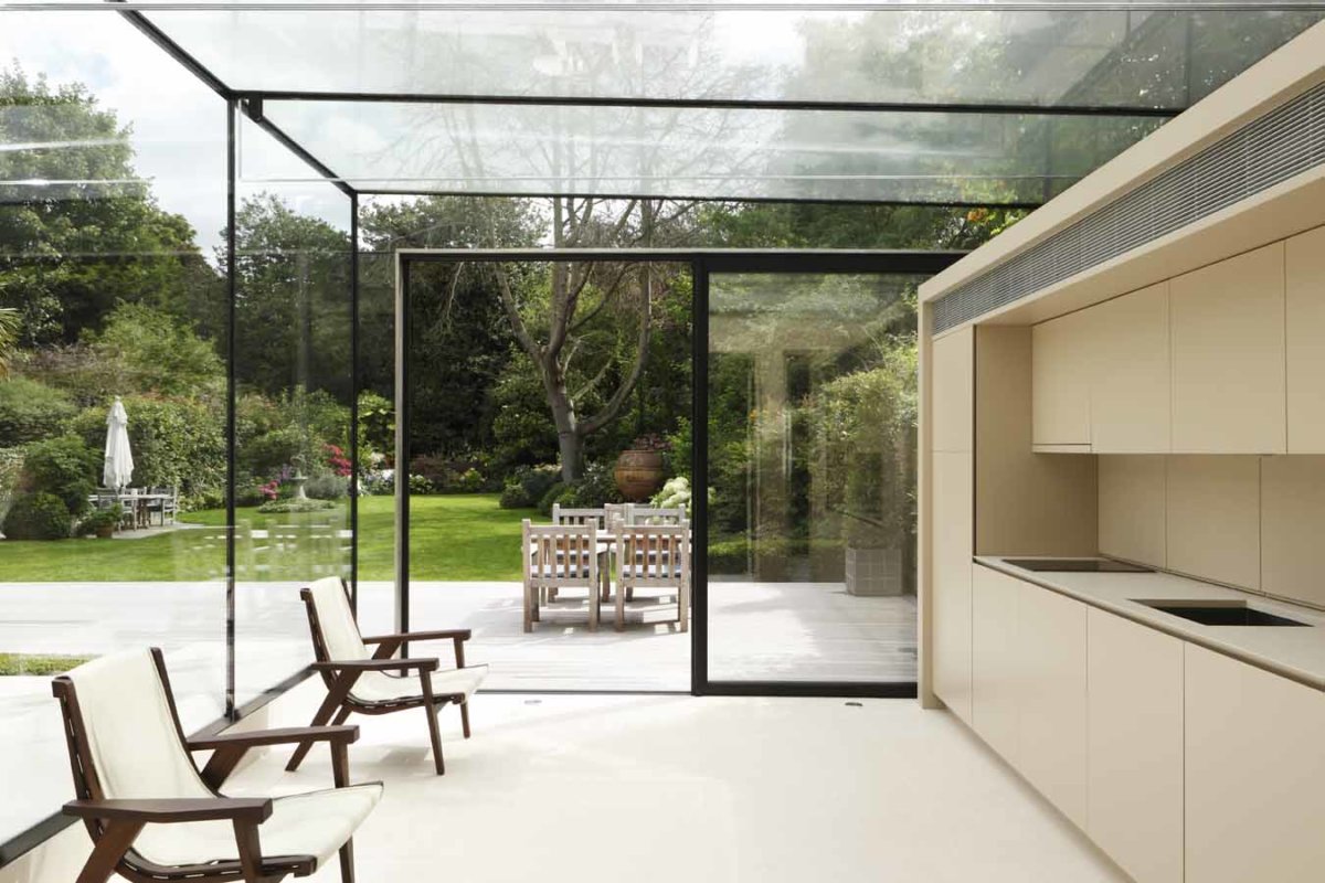 bianco-perlino-worktop-limeira-flooring-kitchen-glassbox-orangerie-conservatory-london