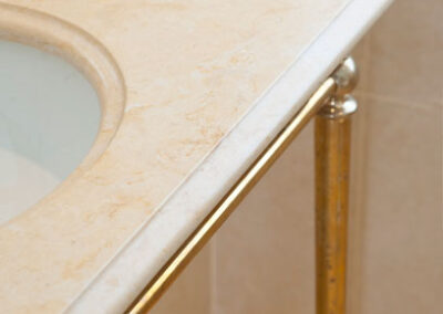 jerusalem-gold-limestone-bathroom-london