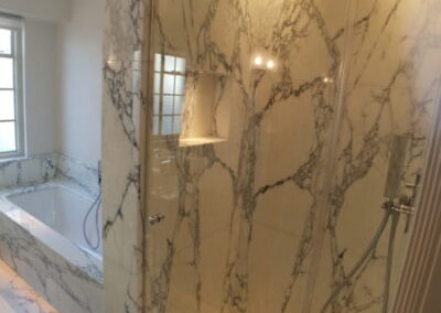 white-marble-bathroom-arabescato-corchia-shower-enclosure-bath-london