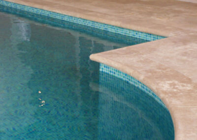 swimming-pool-travertine-stone-surround