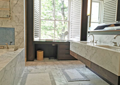 calacatta-michelangelo-marble-bathroom