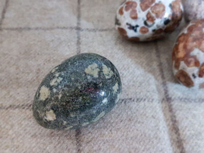 preseli-blue-stone-welsh-decorative-egg
