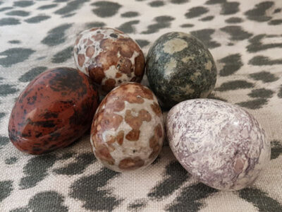 natural-stone-red-howlite-decorative-egg