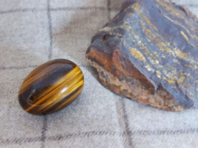 tiger-eye-decorative-egg